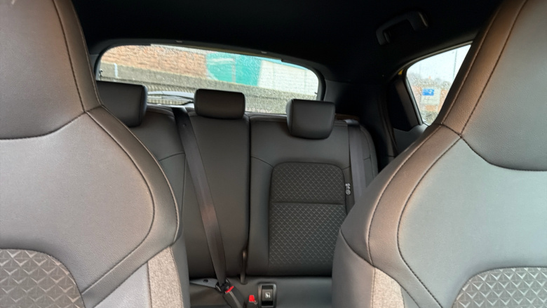 Nissan Juke 1.6 Hybrid N-Connecta 5dr Auto Hybrid Hatchback